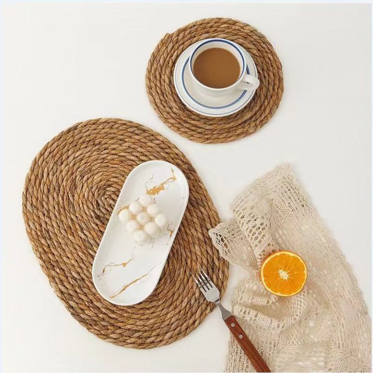 handmade straw coaster