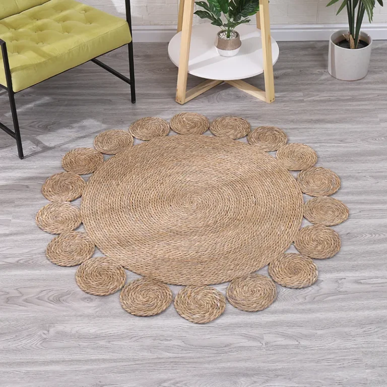 How to Choose Between Jute and Sisal for Your Rattan Carpet Needs